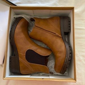 Chelsea style Boot | Vintage7eight | size 8.5